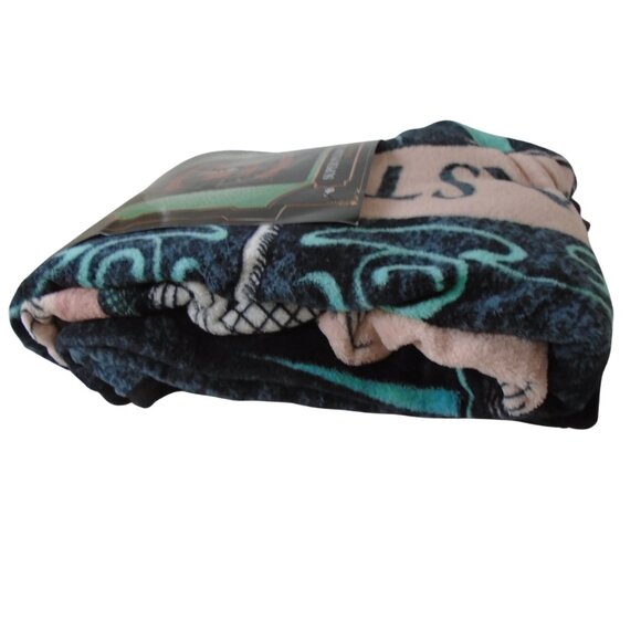 Fantastic Beast The Magic Briefcase Super Plush Throw 46"x60" NWT - Picture 3 of 4